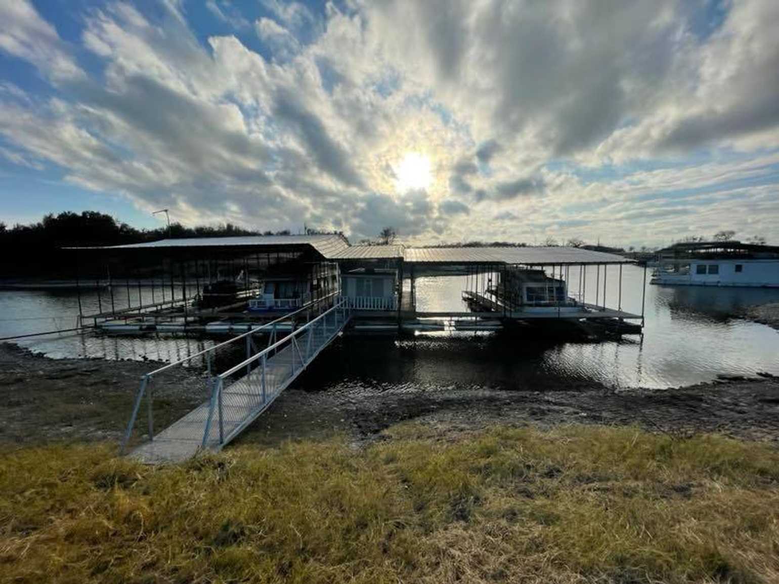 Parsons Marina Whitney, Texas Campspot