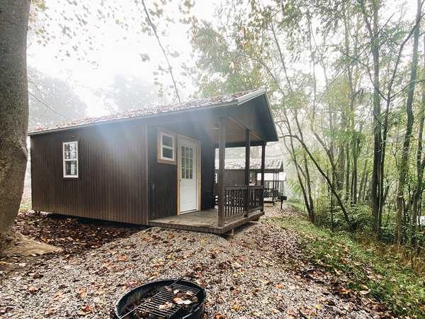 Camping Cabin / Oakie's Circle / Sleeps 4