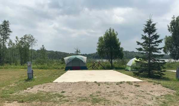 30/50 amp Deluxe Inland Lake RV Site