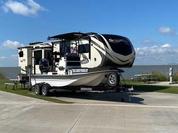 Deluxe Waterfront RV Site