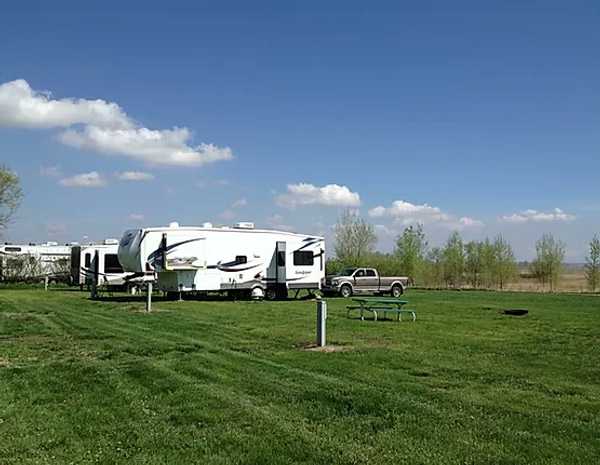 30/50amp Electric RV Site / No Tent