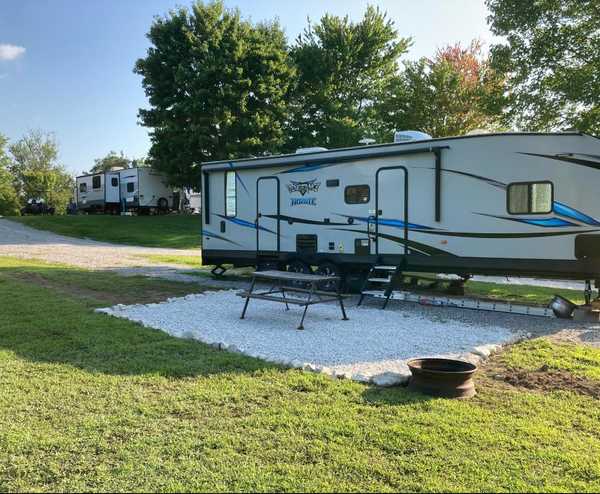 Pull-Through 30/50 Amp Full Hookup RV Site - Large Green Space