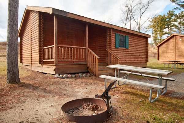 Deluxe Camping Cabin