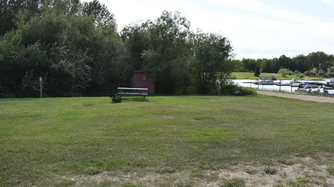 DELUXE NON POWER SITE - MARINA — image 1 of 3