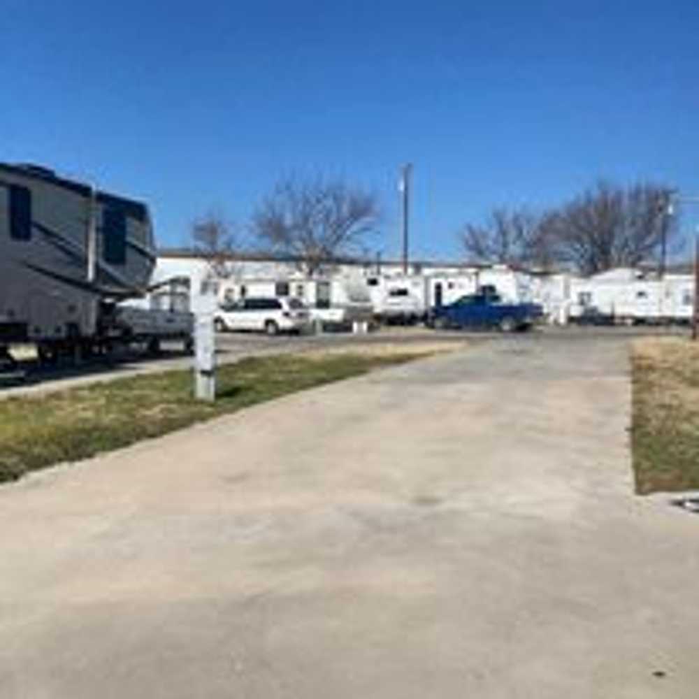 Valley Rose RV Park, Springtown, Texas - Photo 4
