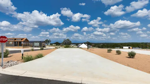 Deluxe RV Site - 318 — image 2 of 16
