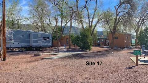 Deluxe RV Site 30/50 Amp — image 2 of 4
