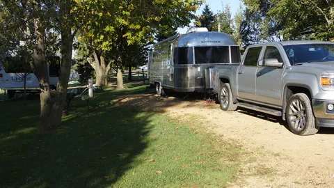 30 Amp Back-In FHU RV Site — image 1 of 5