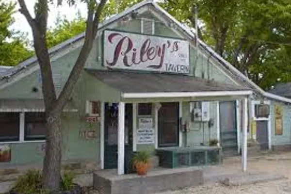 Riley's Tavern The Oldest Tavern in Texas