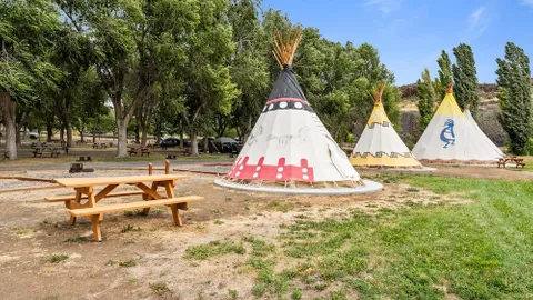 16' Tipi Lakeside — image 4 of 4