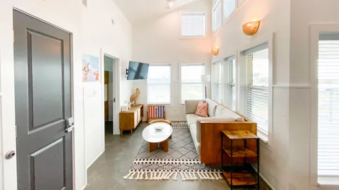 Beach Bungalow — image 2 of 14