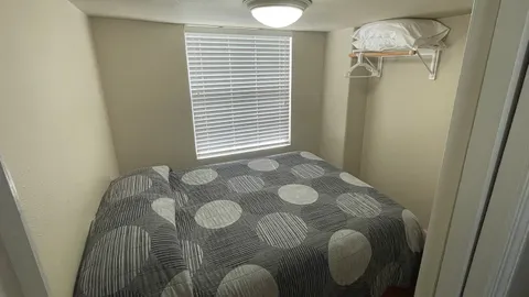 Premium 2 Bedroom Cabin — image 6 of 6