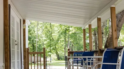 The Great Getaway Premium Park Model Rental — image 2 of 7