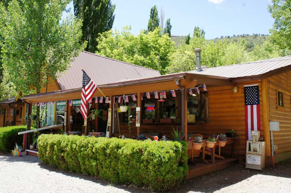 Alpen Rose RV Park - Photo 3