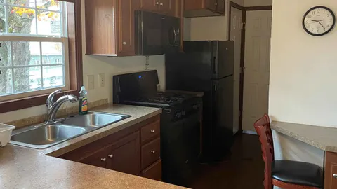 Premium Park Model - 2 Bedroom — image 6 of 6