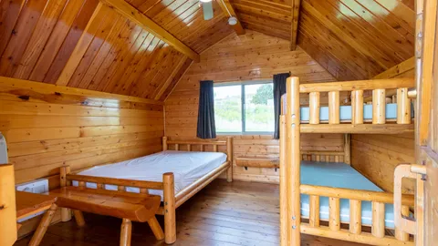 Sleeper Cabin — image 2 of 2