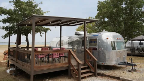 Airstream — image 1 of 11
