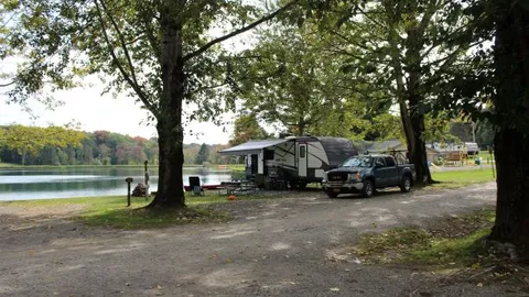 Lakeside 20/30 Water & Electric RV Site — image 1 of 2