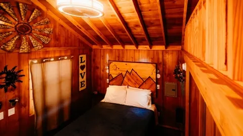 Rocky Mountain Cabin — image 2 of 7