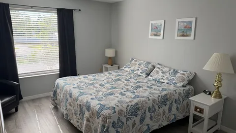 Apartment — image 1 of 8