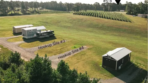 Deluxe Full Hookup RV Sites 3 & 4 — image 1 of 7