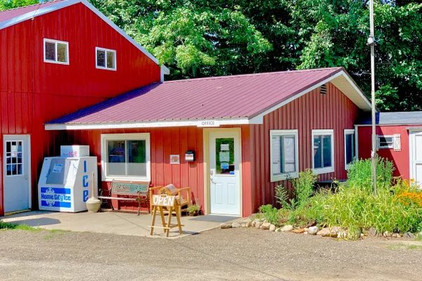 East Lake Camping – photo 1