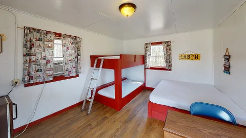 Camping Cabin — image 2 of 5