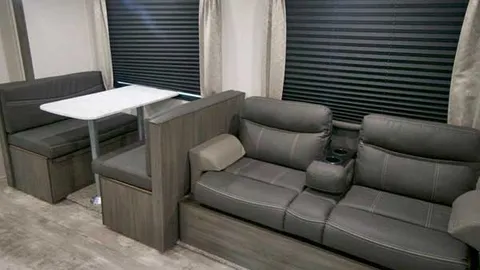 Premium RV Rental — image 2 of 8