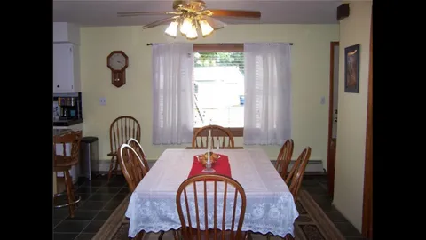 Main House — image 2 of 10
