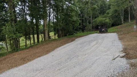 Premium Full Hookup RV Site — image 2 of 3