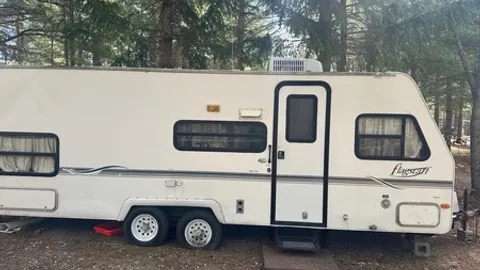 Bunkhouse Camper — image 9 of 9