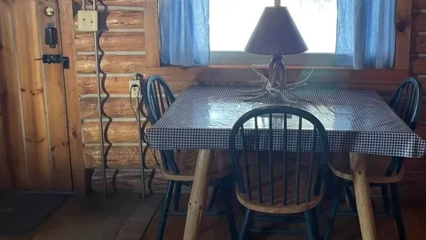 Snowshoe Cabin — image 2 of 4