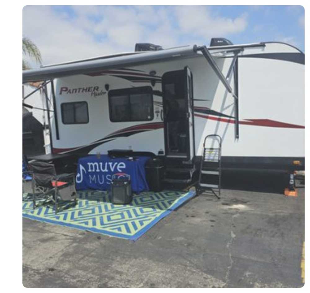 Pacific RV Park, Wilmington, California - Photo 2