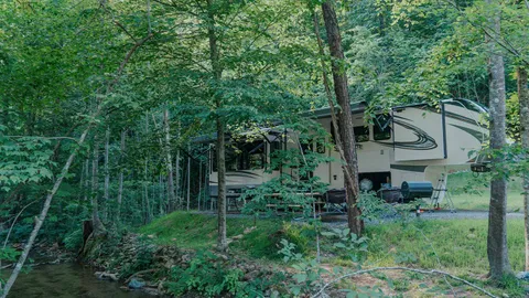 Creekside Premium Back-In RV Site — image 1 of 4