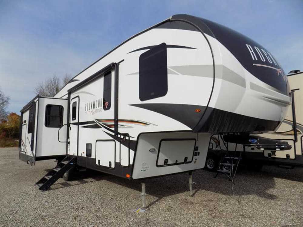 The Fishing Camp Tackle & RV Park - Photo 2