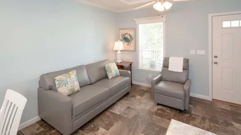 Standard Park Model 1 Bedroom — image 2 of 12