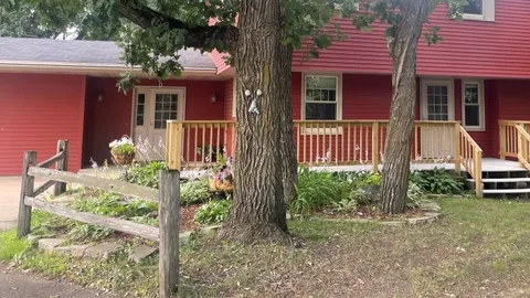 Newly Renovated House - 4 BR 2.5 BA — image 1 of 12