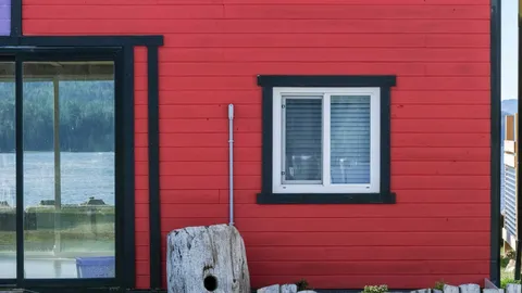 Red Loft Cabin — image 2 of 10