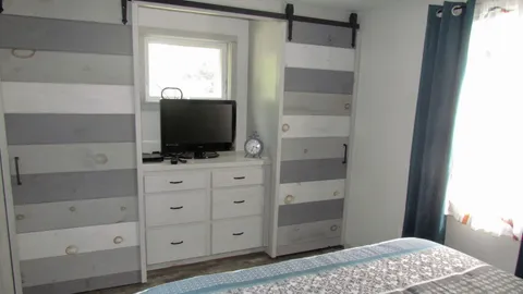 THE BLUE HERON - YEAR ROUND VACATION RENTAL — image 12 of 12