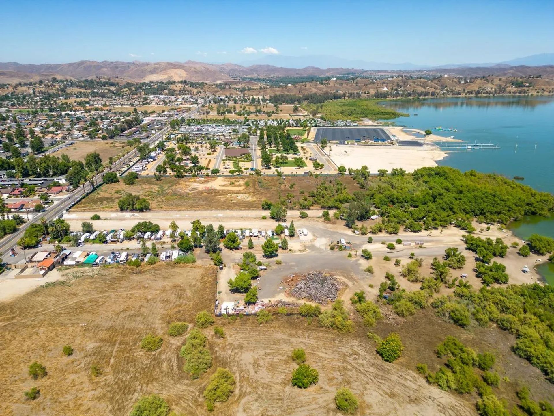 Emerald Bay RV Park, Lake Elsinore, California