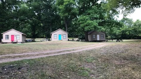 Cabin — image 1 of 3
