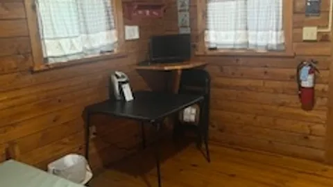 Rustic Cabin — image 5 of 5