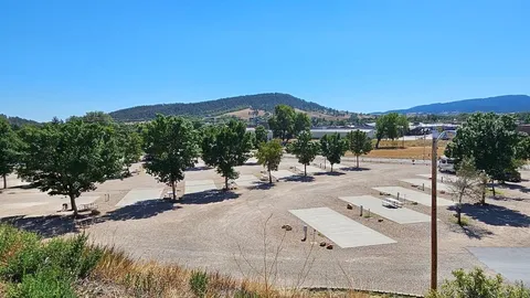 Custer Park — image 5 of 5