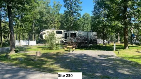 30/50 Amp Deluxe Full RV Site — image 44 of 44