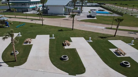 Deluxe Beach Club Site — image 8 of 8