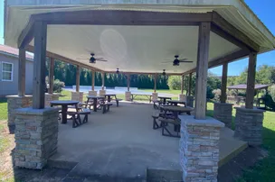 Cave Country RV Campground – photo 3