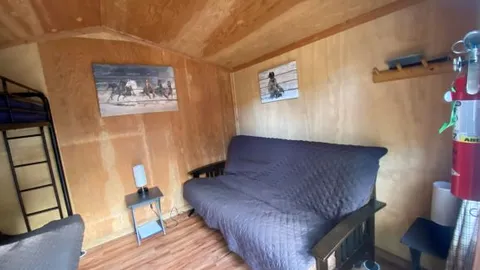 Pet Friendly Cabin — image 7 of 7