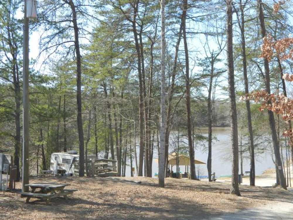 30 Amp Lakeview Full Hook Up RV Site