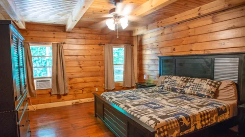 Flyfishing Lodge — image 12 of 12