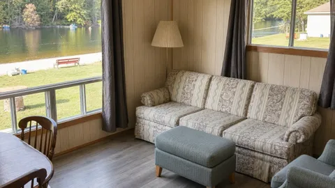 Cottage — image 8 of 8